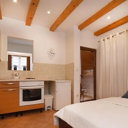 Dalmatian Stone House * Zaton (Zadar)